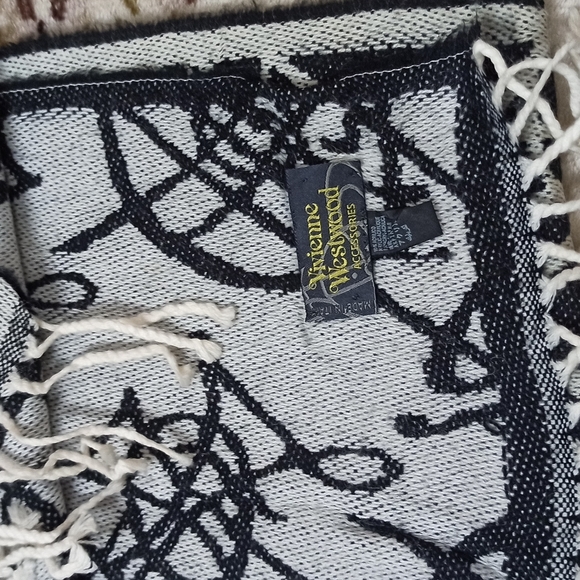 Vivienne Westwood - Picture 2 of 2